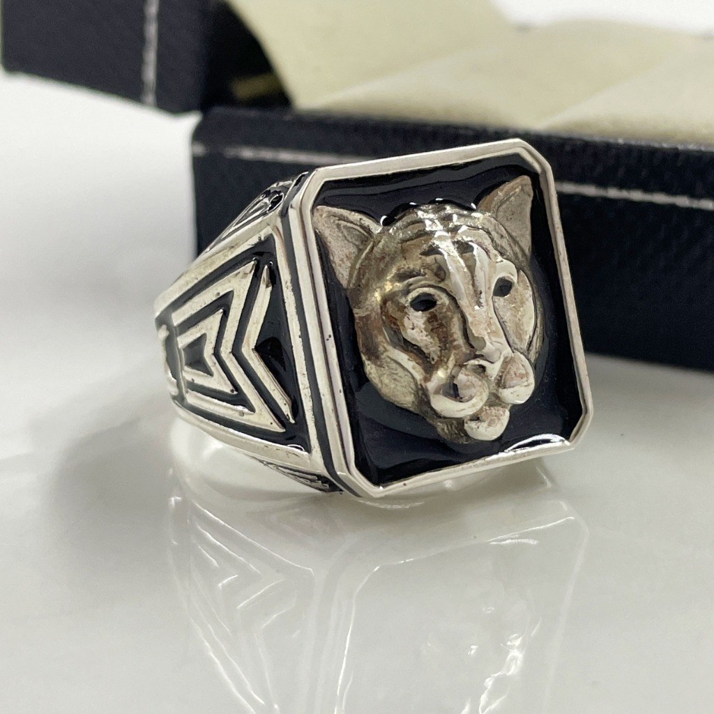 3D Sculpted Panther Puma Head Black Onyx Ring